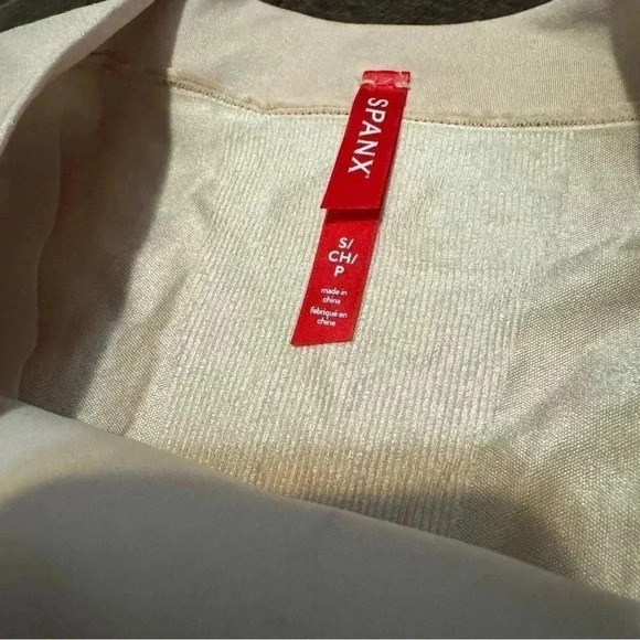 NWOT SPANX OnCore High-Waisted Mid-Thigh Short S - Picture 8 of 8